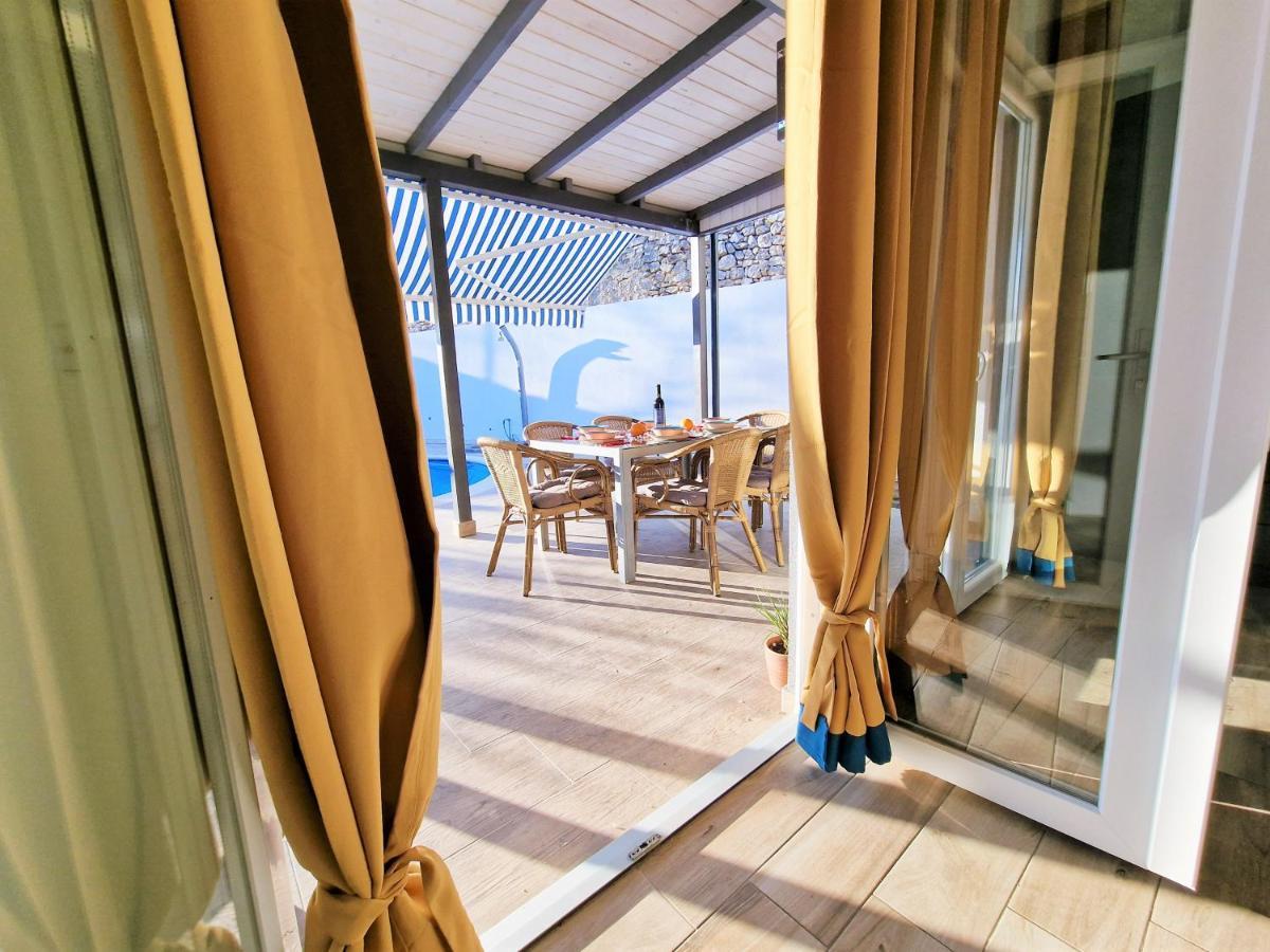 Klis Holiday House Boost With Heated Pool מראה חיצוני תמונה