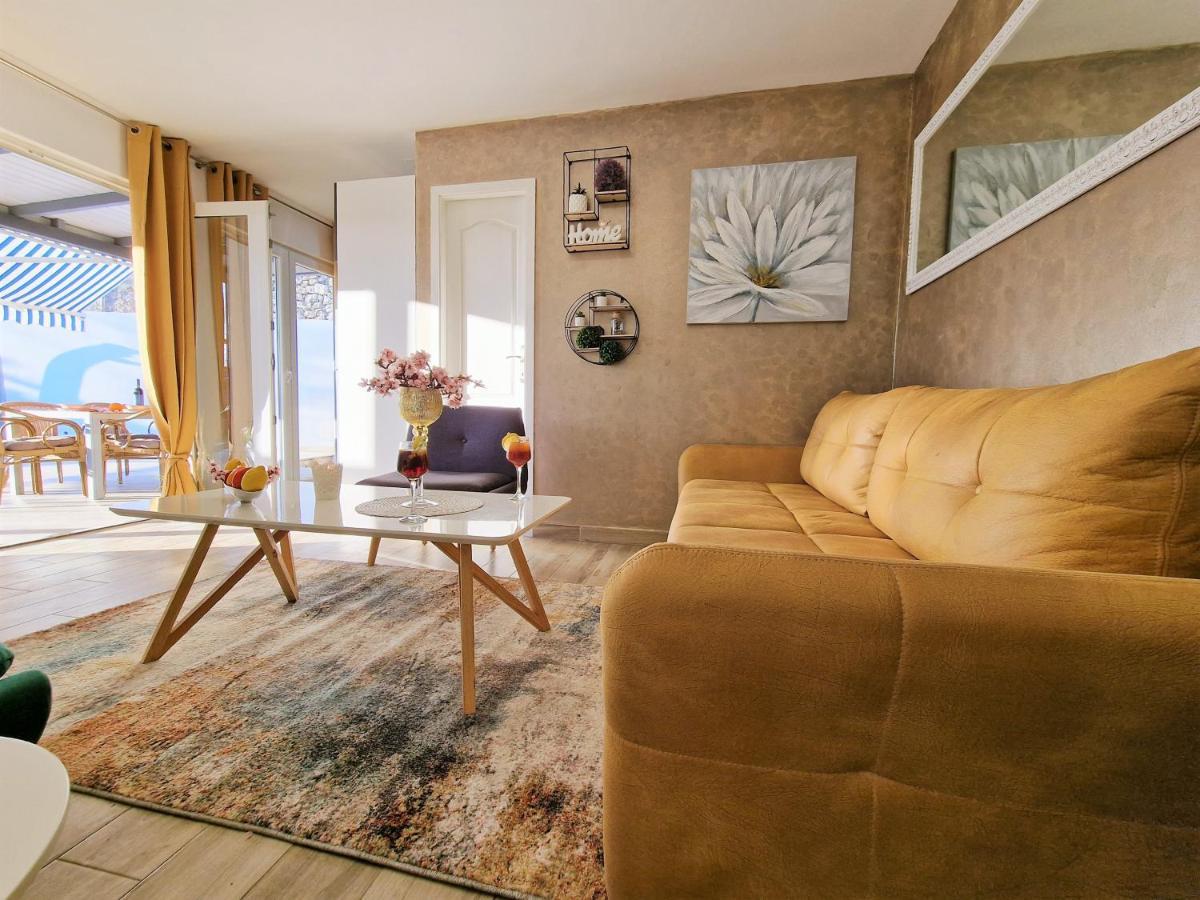 Klis Holiday House Boost With Heated Pool מראה חיצוני תמונה